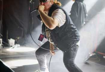 No Face No Case - Photo By Peti