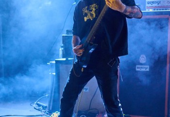 No Face No Case - Photo By Peti