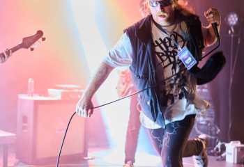 No Face No Case - Photo By Peti