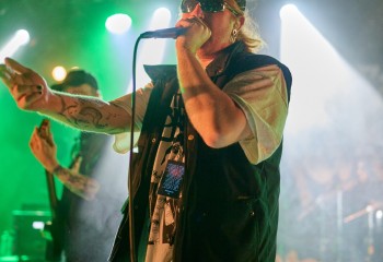 No Face No Case - Photo By Peti