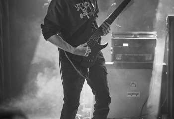 No Face No Case - Photo By Peti