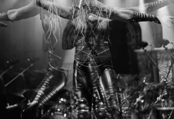 Null Positiv - Photo By Peti