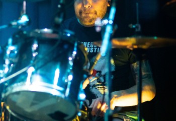 Oral Fistfuck - Photo by Natalie