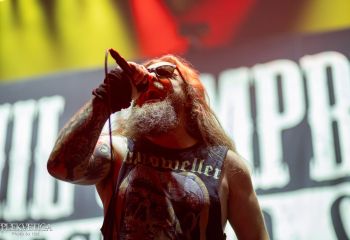 Phil Campbell and the Bastard Sons - Photo by Natalie