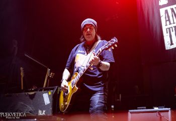 Phil Campbell and the Bastard Sons - Photo by Natalie