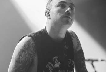 POINT NORTH - Photo By Peti