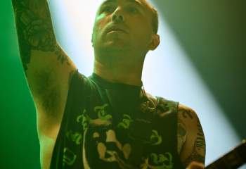 POINT NORTH - Photo By Peti