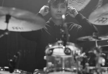 POINT NORTH - Photo By Peti