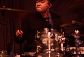 POINT NORTH - Photo By Peti