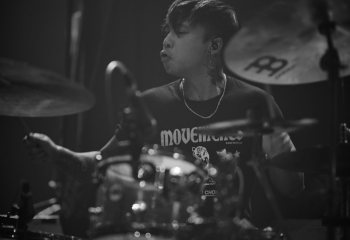 POINT NORTH - Photo By Peti