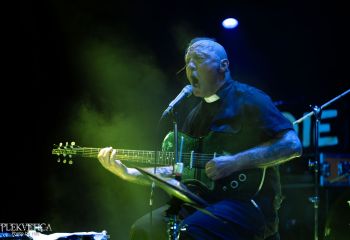 Reverend Beat-Man - Photo by Natalie