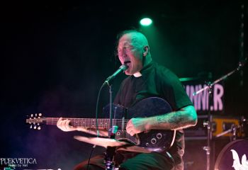 Reverend Beat-Man - Photo by Natalie