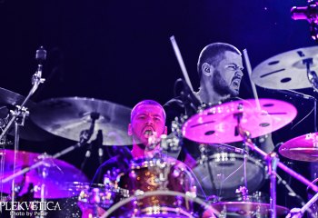 SKIN ON FLESH - Photo By Peti