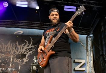 Slowly Rotten - Photo by Natalie