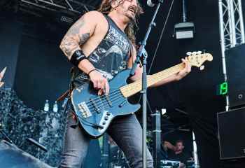 19.55 Soulfly - Photo By Peti