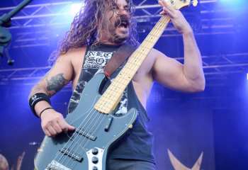 19.55 Soulfly - Photo By Peti