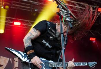 19.55 Soulfly - Photo By Peti
