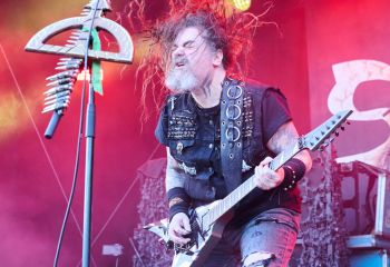 19.55 Soulfly - Photo By Peti