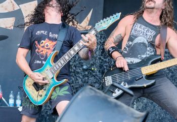 19.55 Soulfly - Photo By Peti