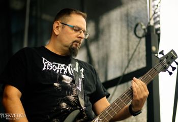 Sucking Leech - Photo by Natalie