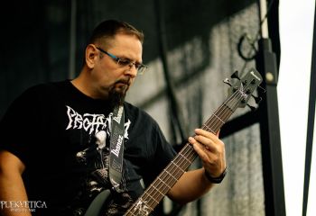 Sucking Leech - Photo by Natalie