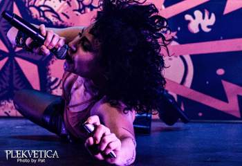 The Baboon Show - Photo by Pat