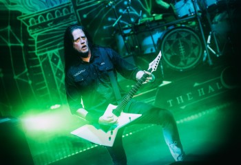 Halo Effect - Photo by Tuomas