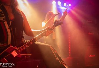 Thunder Mother-photo by Michel Varrin