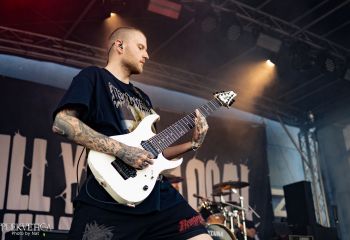 To The Grave - Photo by Natalie