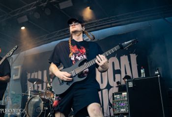 To The Grave - Photo by Natalie