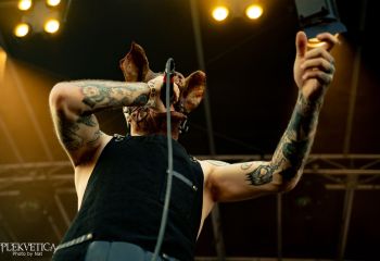 To The Grave - Photo by Natalie