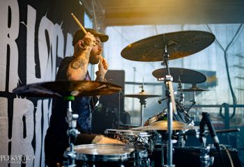 To The Grave - Photo by Natalie