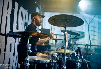 To The Grave - Photo by Natalie