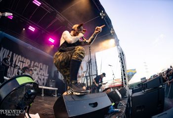 To The Grave - Photo by Natalie