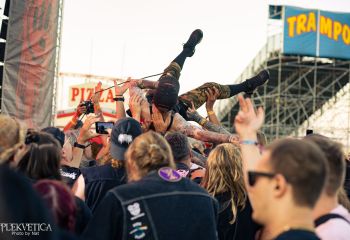 To The Grave - Photo by Natalie