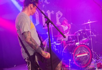 To the Wire-photo by Michel Varrin