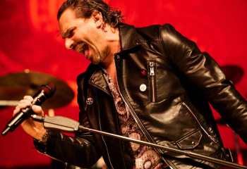 Victory - Photo By Peti