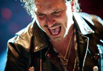 Victory - Photo By Peti