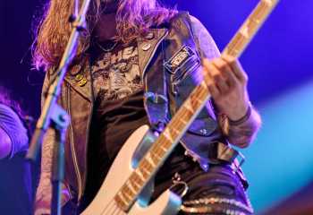 Victory - Photo By Peti