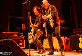 Wishbone Ash - photo by Michel Varrin