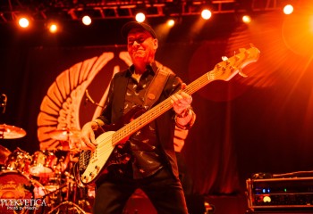 Wishbone Ash - photo by Michel Varrin