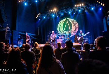 Wishbone Ash - photo by Michel Varrin