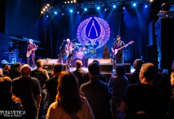Wishbone Ash - photo by Michel Varrin