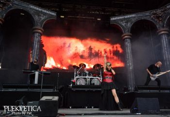 Within Temptation - Photo by Pat