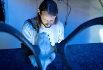 Ys Jensyts / Howl - Photo by Natalie