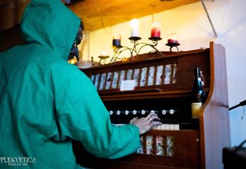 Ys Jensyts / Howl - Photo by Natalie