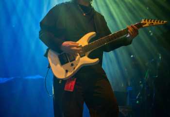 Acres - Photo By Peti