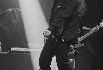 Acres - Photo By Peti