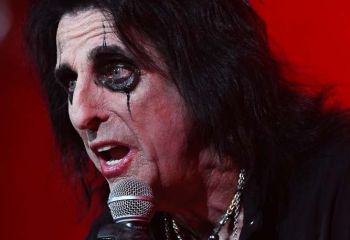 Alice Cooper - Photo by Pat