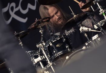 ... And Oceans - Photo by Dänu